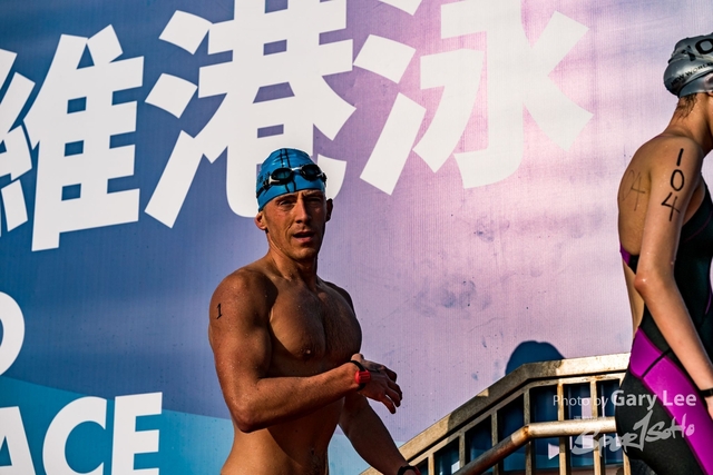 維港泳 0160