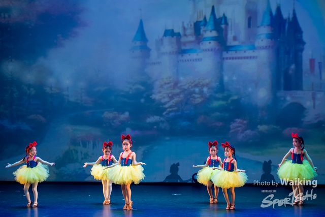 2022-01-01 Dance-0118