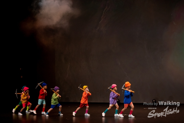 2022-01-01 Dance-0122