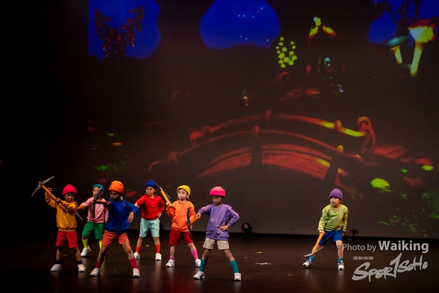 2022-01-01 Dance-0127