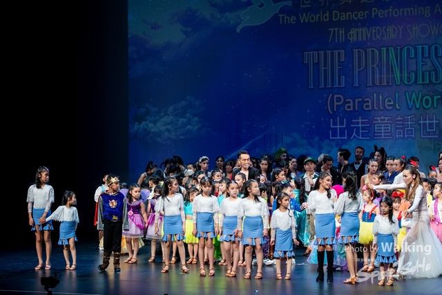 2022-01-01 Dance-0800