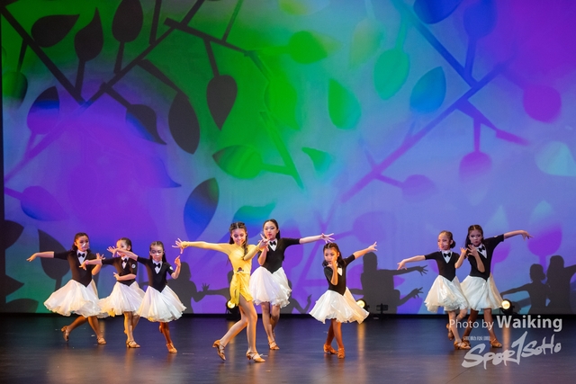 2022-01-01 Dance-0205