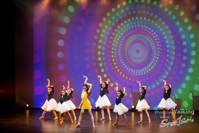 2022-01-01 Dance-0210