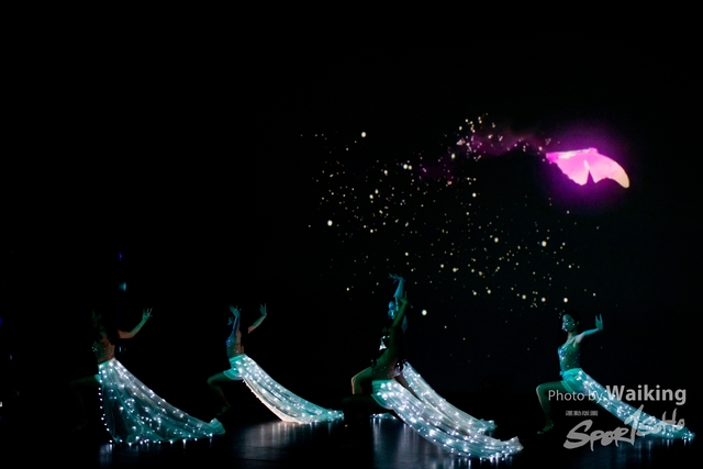 2022-01-01 Dance-0323