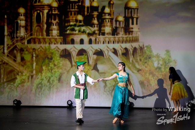 2022-01-01 Dance-0383