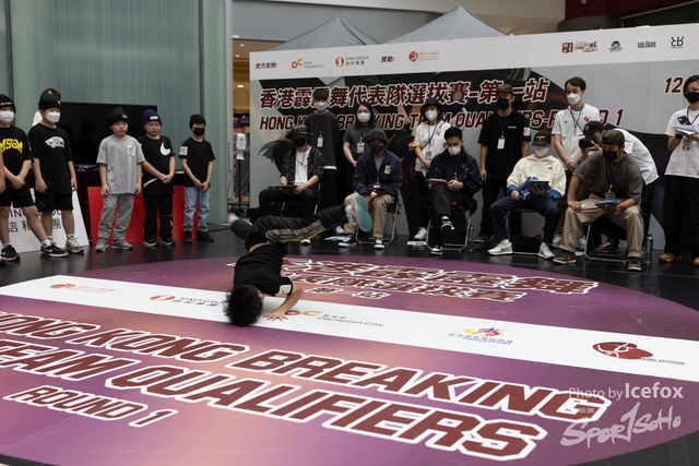 Break_Dance_R1-14
