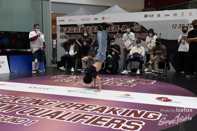 Break_Dance_R1-58