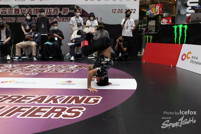 Break_Dance_R1-65