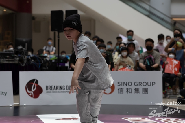 Break_Dance_R1-79