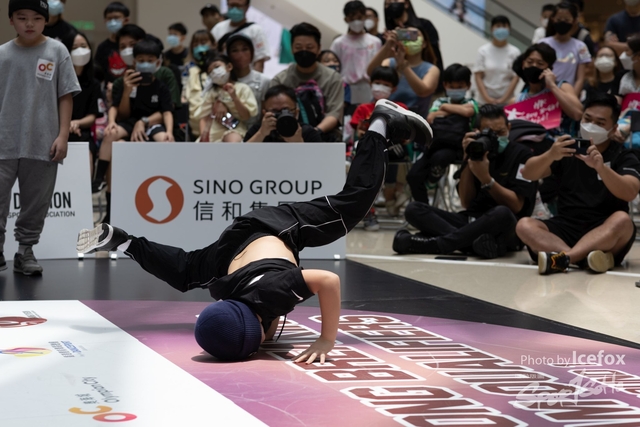 Break_Dance_R1-86