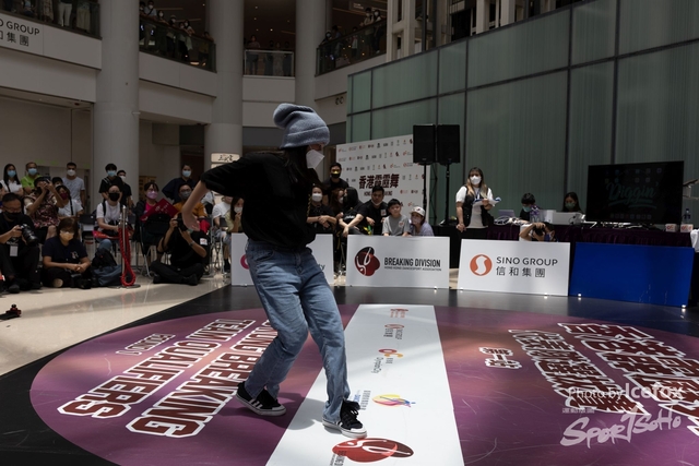 Break_Dance_R1-92