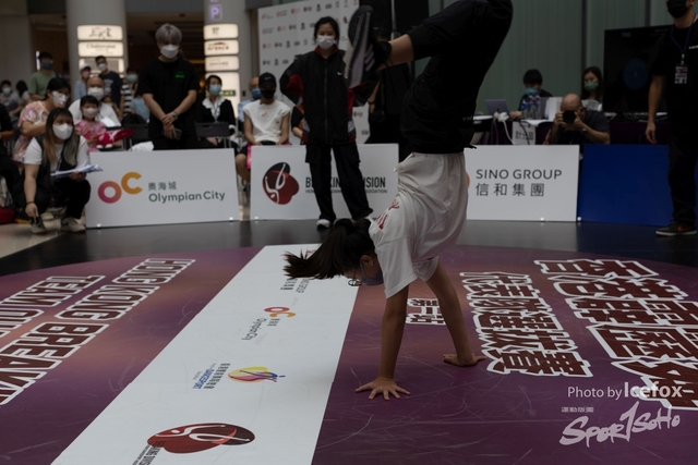 Break_Dance_R1-107