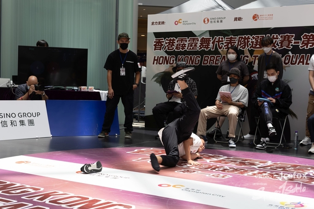 Break_Dance_R1-112