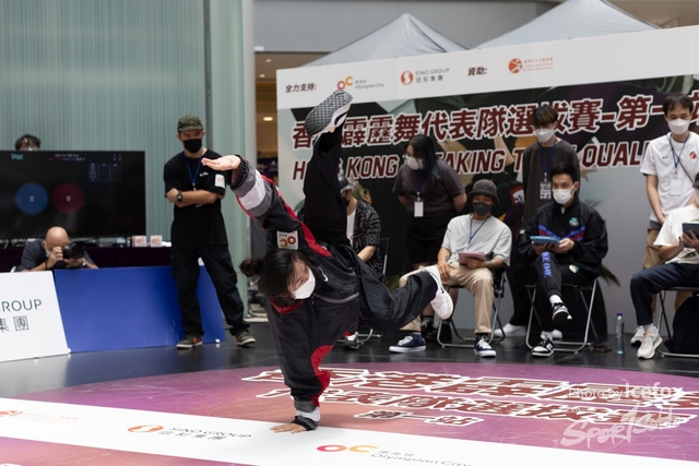 Break_Dance_R1-119