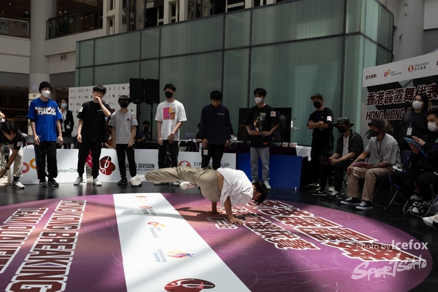 Break_Dance_R1-125