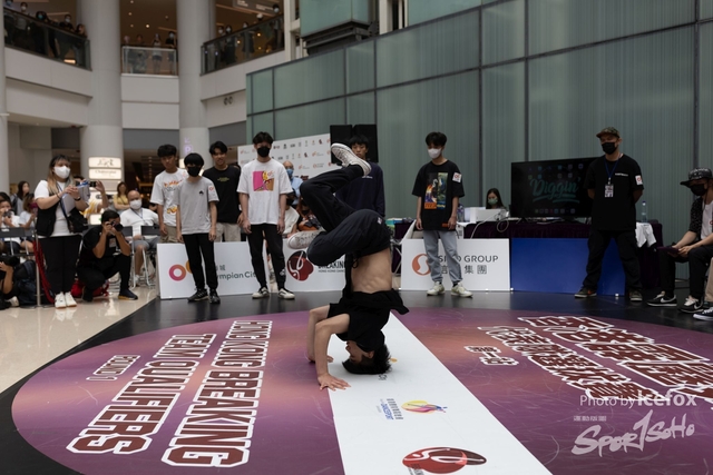 Break_Dance_R1-129