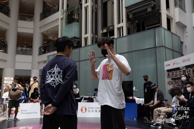 Break_Dance_R1-137