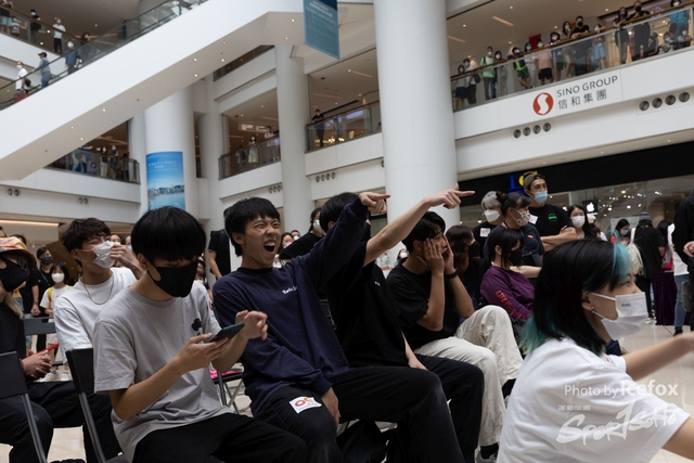 Break_Dance_R1-141