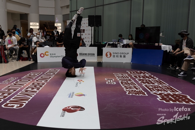 Break_Dance_R1-146