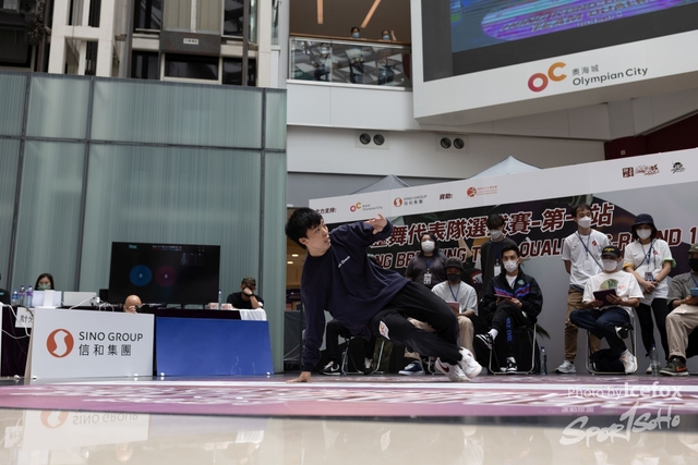 Break_Dance_R1-152