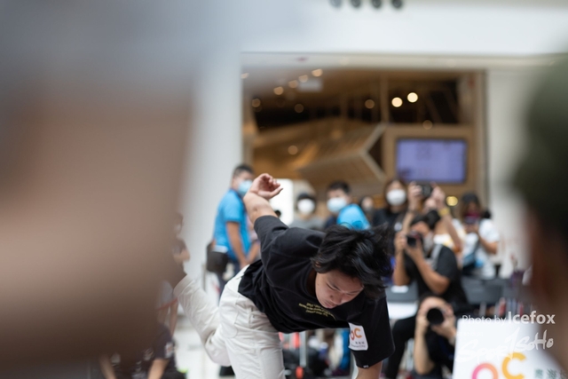 Break_Dance_R1-161