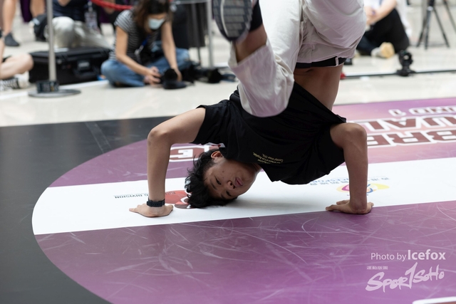 Break_Dance_R1-166