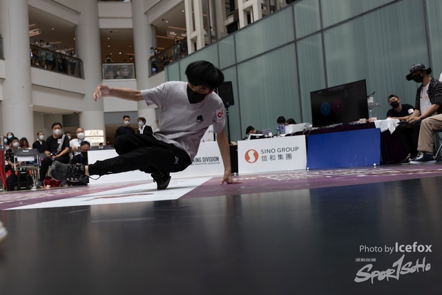 Break_Dance_R1-171