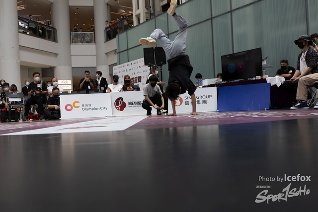 Break_Dance_R1-173