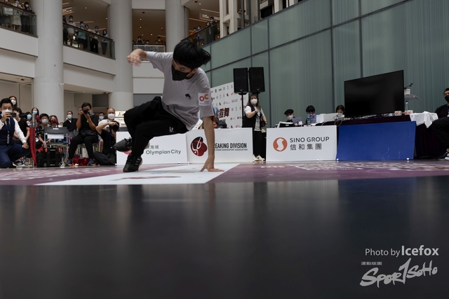 Break_Dance_R1-175