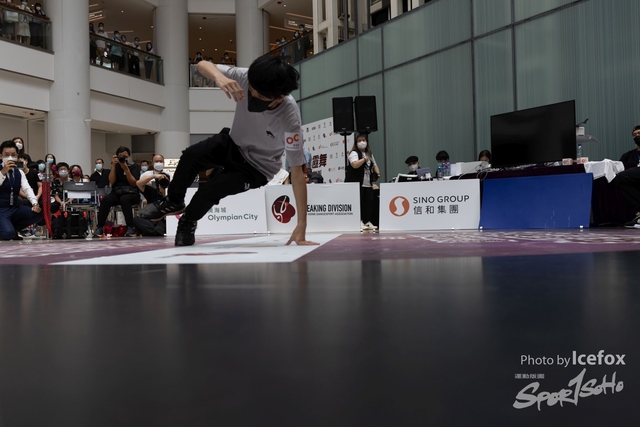 Break_Dance_R1-176