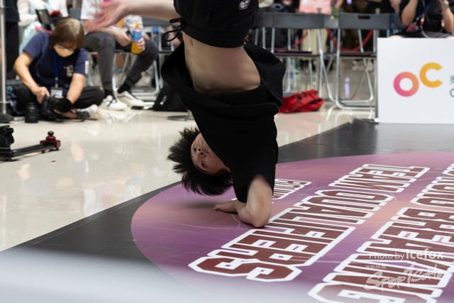 Break_Dance_R1-183