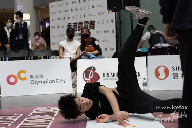 Break_Dance_R1-187