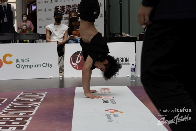Break_Dance_R1-193