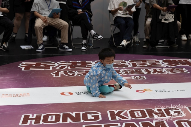 Break_Dance_R1-194