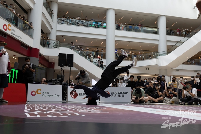 Break_Dance_R1-201