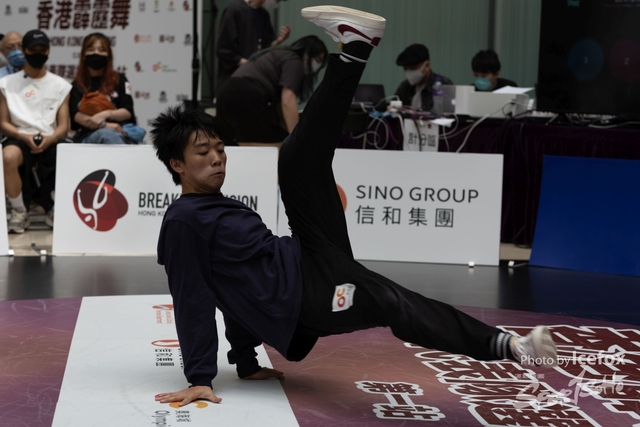 Break_Dance_R1-208