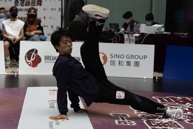 Break_Dance_R1-209