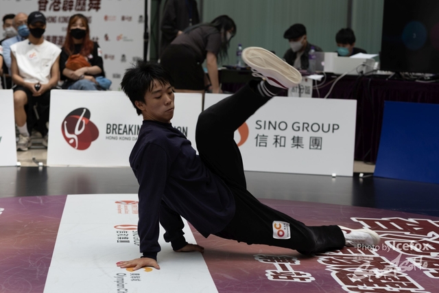 Break_Dance_R1-210