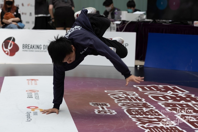 Break_Dance_R1-215