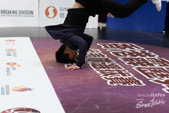 Break_Dance_R1-230