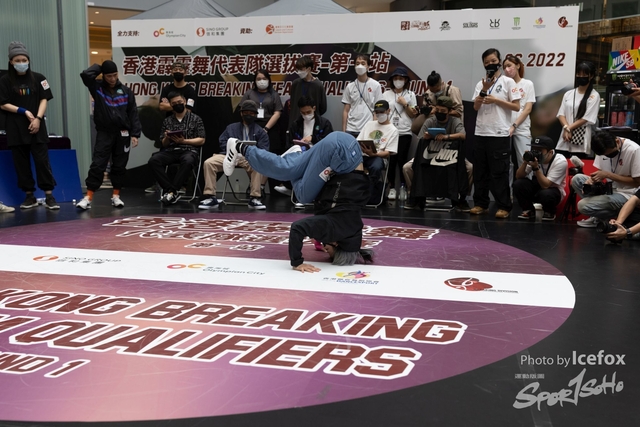 Break_Dance_R1-235