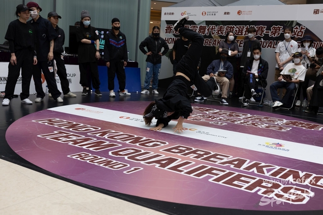 Break_Dance_R1-237