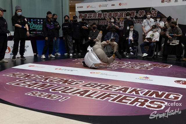 Break_Dance_R1-238