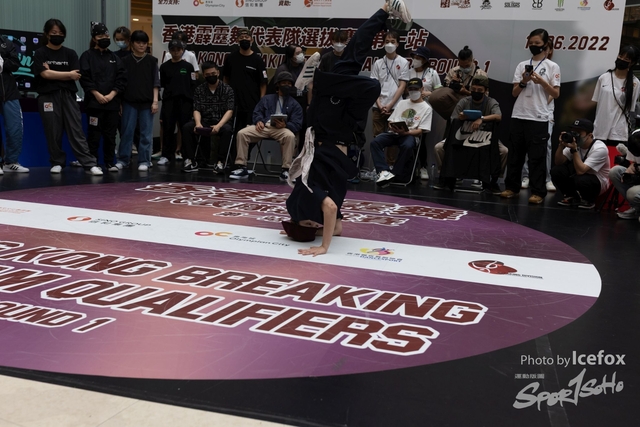 Break_Dance_R1-241
