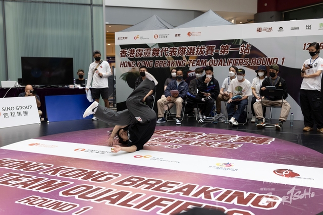 Break_Dance_R1-246