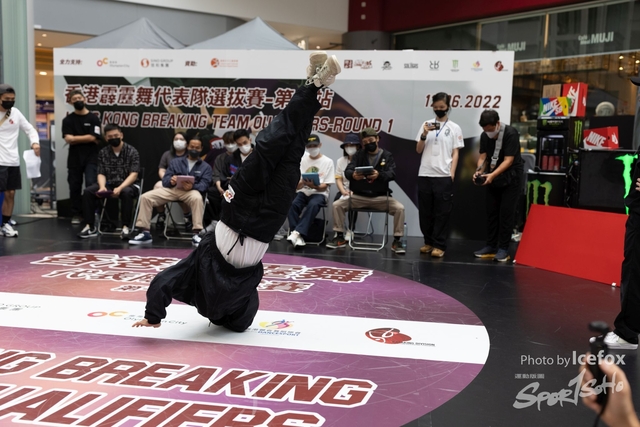 Break_Dance_R1-251