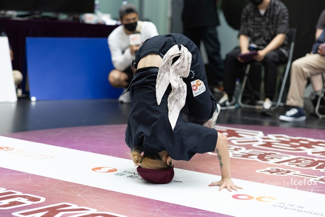 Break_Dance_R1-256