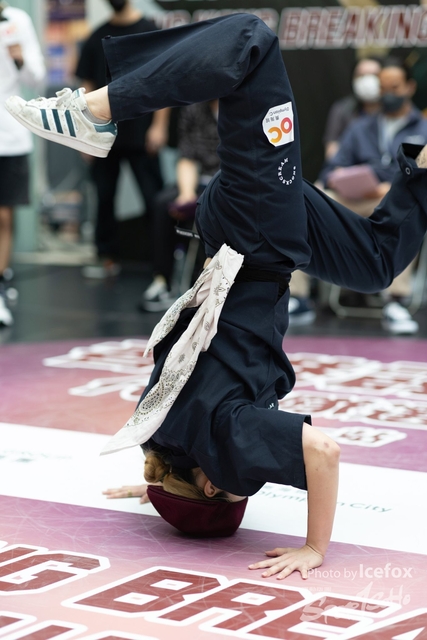 Break_Dance_R1-259