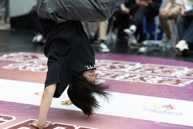 Break_Dance_R1-262
