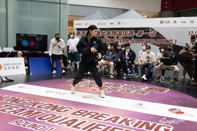 Break_Dance_R1-263
